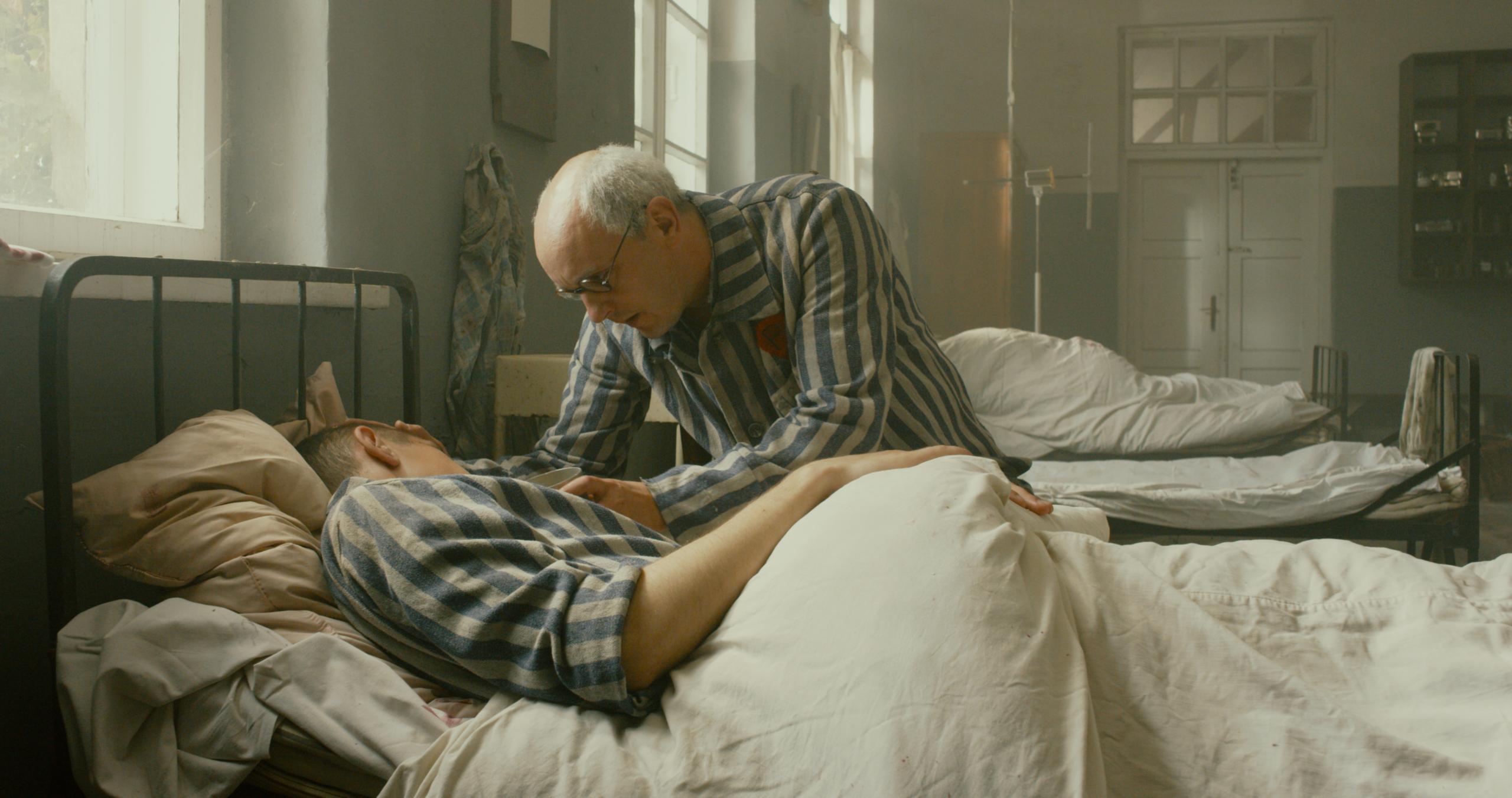 Filme Duas Coroas. Imagem divulgação Kolbe Arte